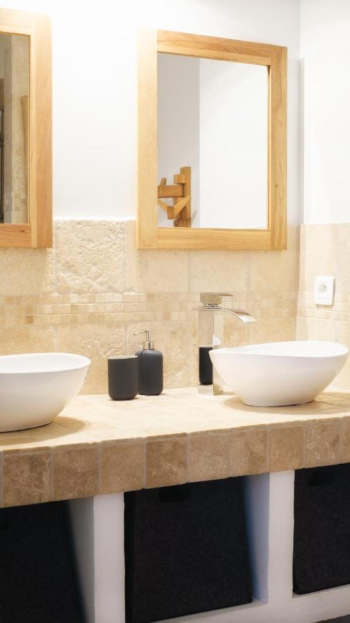 L'Ostal - Bed & Breakfast - Chambres Et Suites De 25 A 40M2 - Spa Saint-Hilaire-dʼOzilhan Kültér fotó