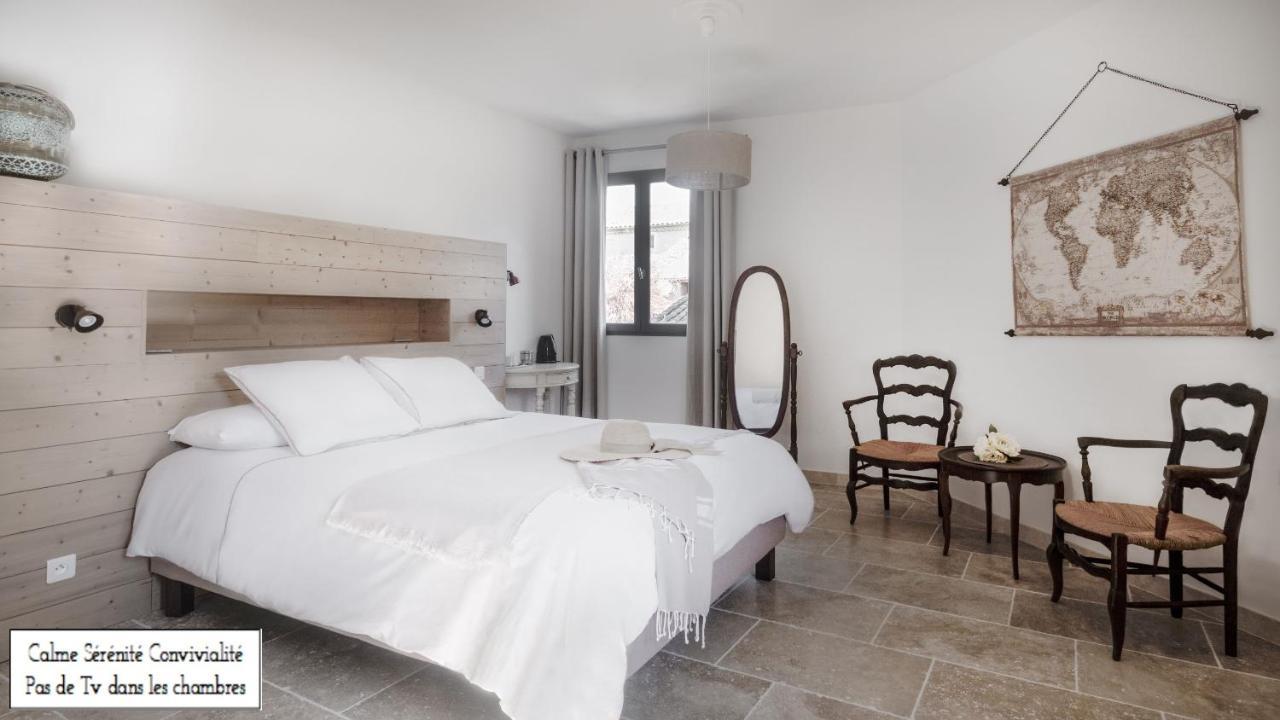 L'Ostal - Bed & Breakfast - Chambres Et Suites De 25 A 40M2 - Spa Saint-Hilaire-dʼOzilhan Kültér fotó