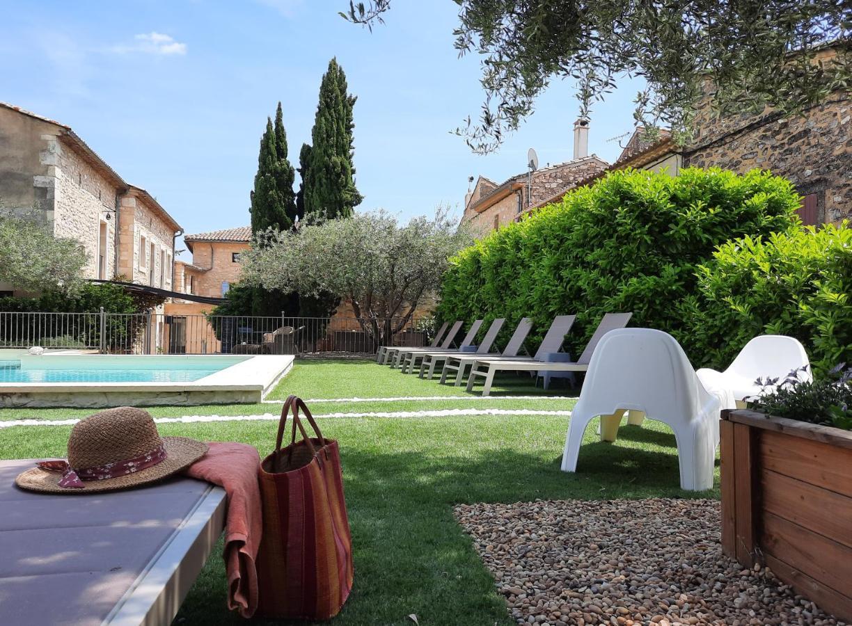 L'Ostal - Bed & Breakfast - Chambres Et Suites De 25 A 40M2 - Spa Saint-Hilaire-dʼOzilhan Kültér fotó